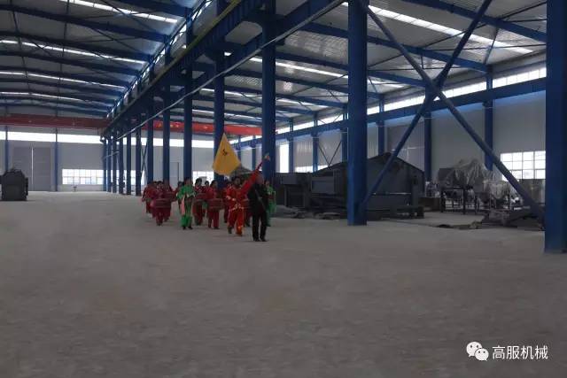 新鄉(xiāng)高服