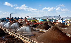 柳州某選礦廠重晶石脫水篩選加色選機(jī)提高礦石純色度，提高礦石質(zhì)量